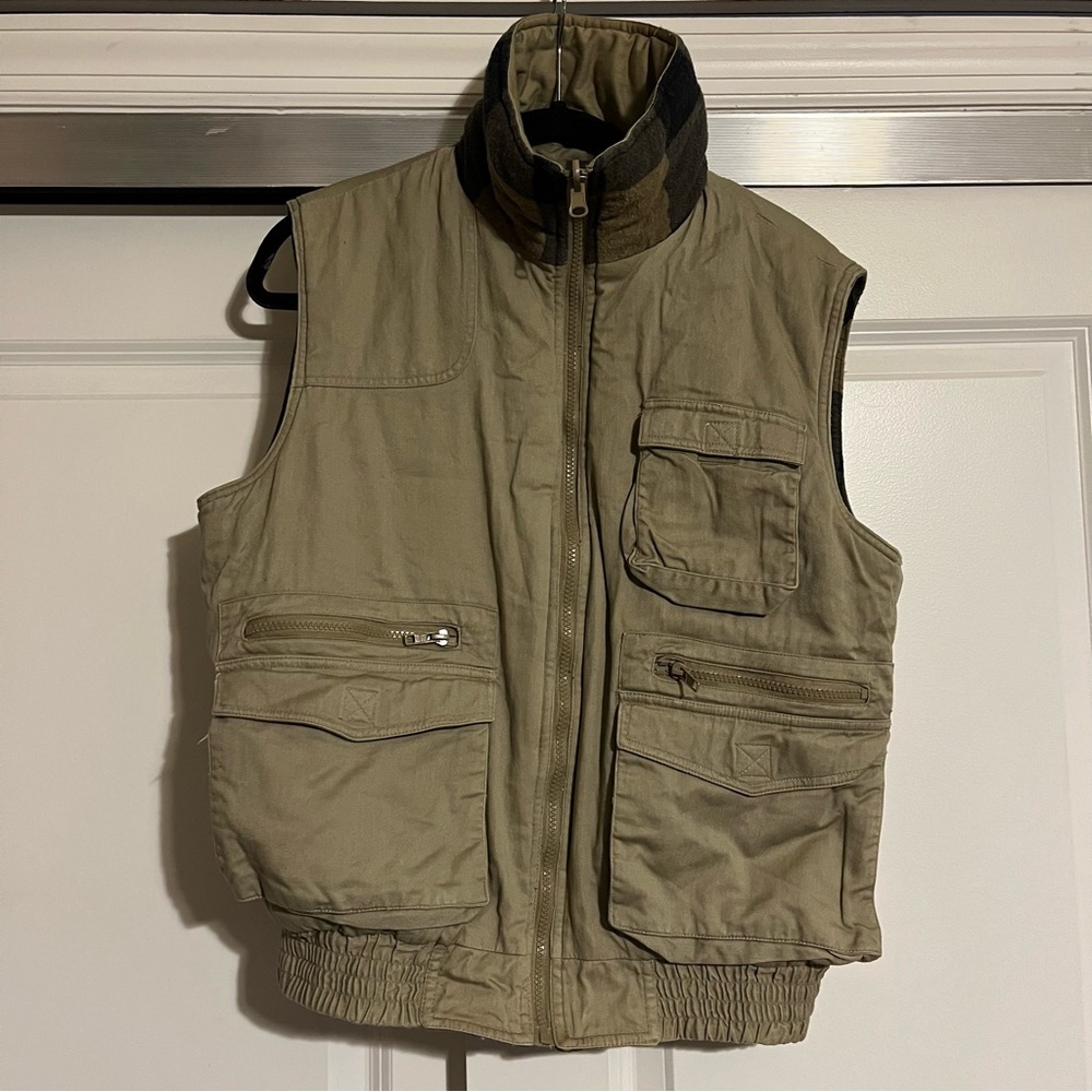 Reversible utility vest - Picture 3 of 6